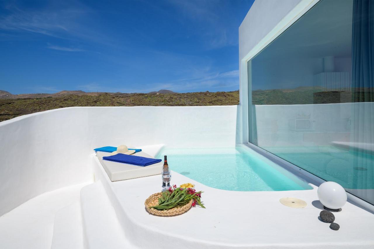Aquablanca Suite Pool Deluxe En Punta Mujeres المظهر الخارجي الصورة
